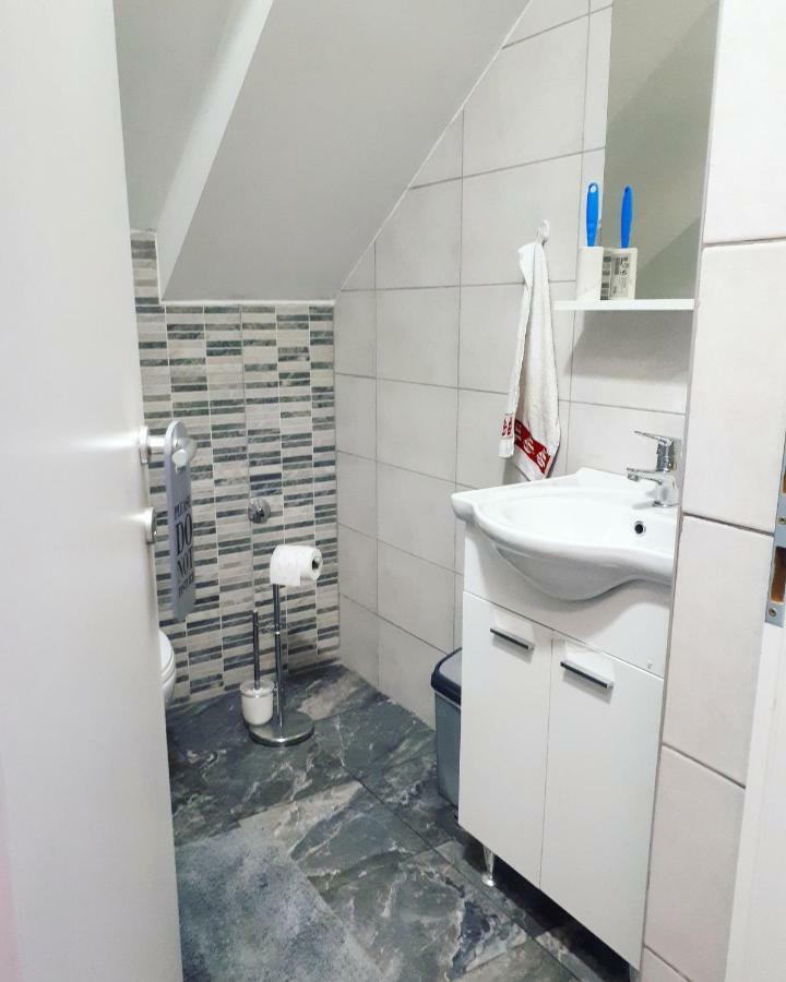 Apartman Lena Tusilovic Exteriér fotografie