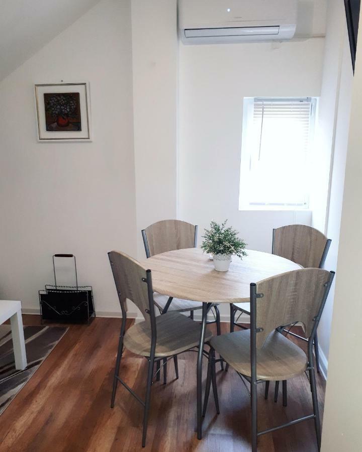 Apartman Lena Tusilovic Exteriér fotografie
