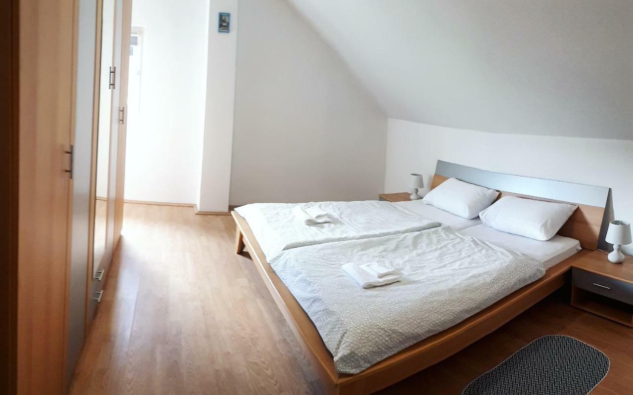 Apartman Lena Tusilovic Exteriér fotografie