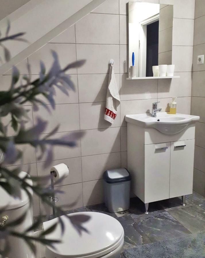 Apartman Lena Tusilovic Exteriér fotografie